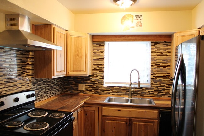 Photo - 4325 SE Cedar St