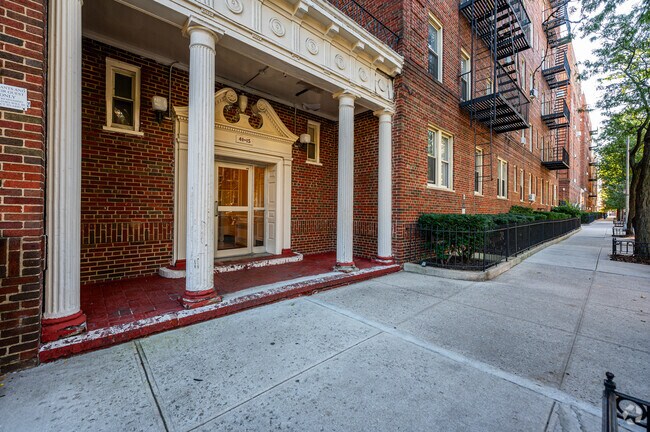 Photo - 41-15 45th St