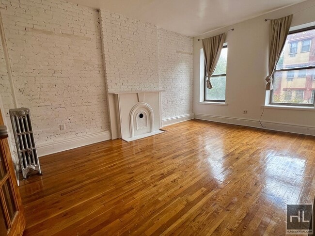 4BR 1BA Turn Of The Century Floor Through Fulton St. Shophouse Brownstone w/ Bonus Room