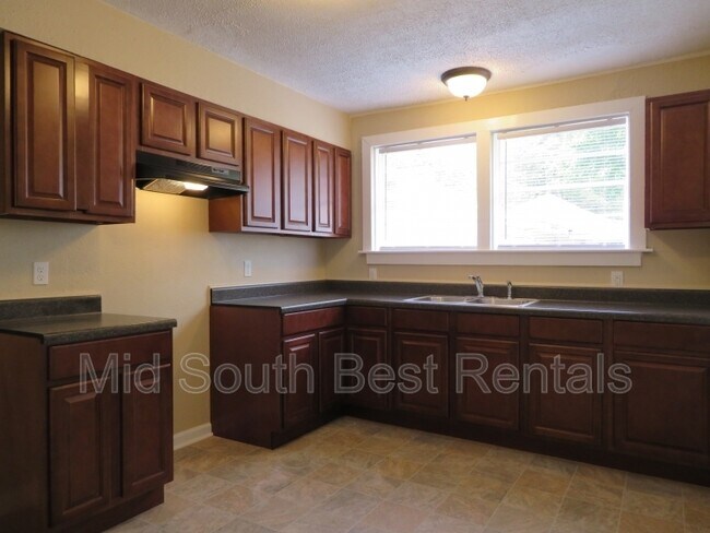 Photo - 3416 Powell Ave