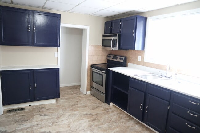 Photo - 103 High St