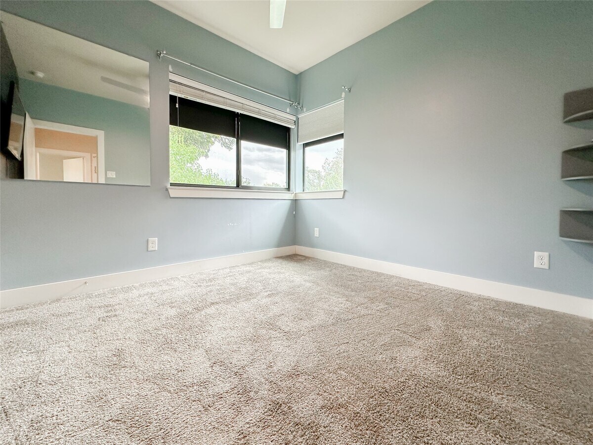 Photo - 68 Meadow Lea Dr