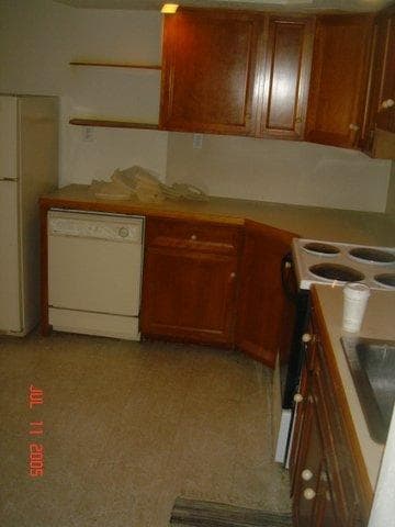 Building Photo - 1232 Beacon St Unit 4