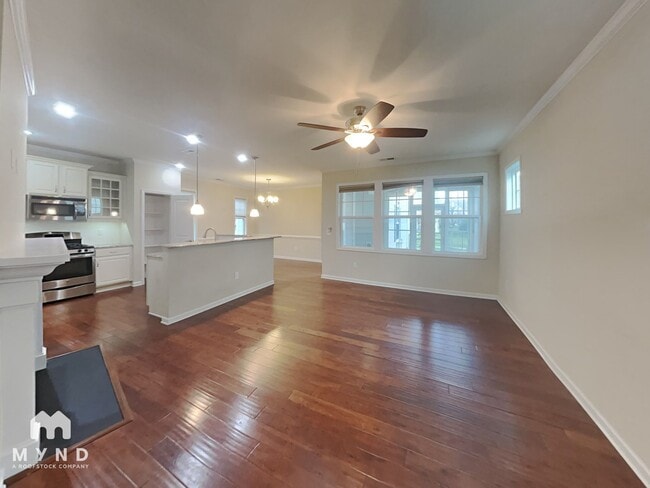 Photo - 1033 Pemberly Ave