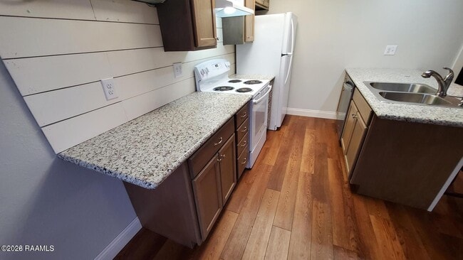 Photo - 2321 E Milton Ave