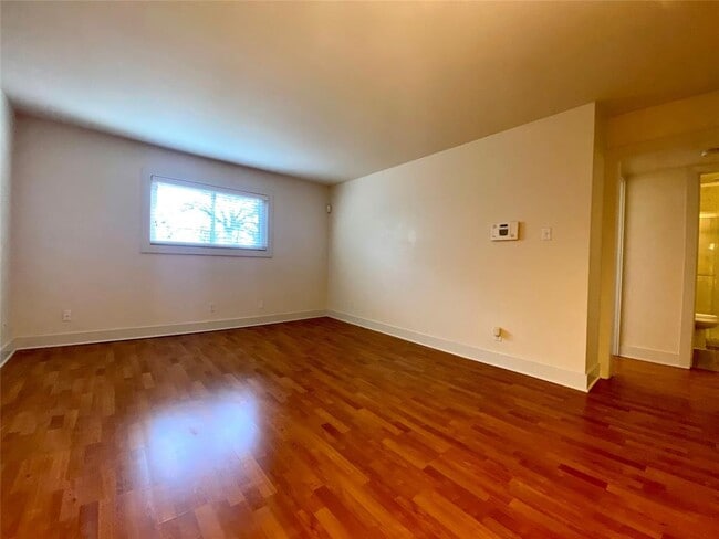 Photo - 3815 Guadalupe St Unit 207
