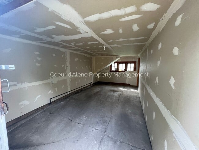 Photo - 518 S 10th Pl