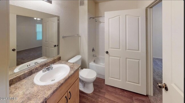 Photo - 16682 N W Point Pkwy Unit 3