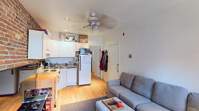 91 Prince St Unit 6