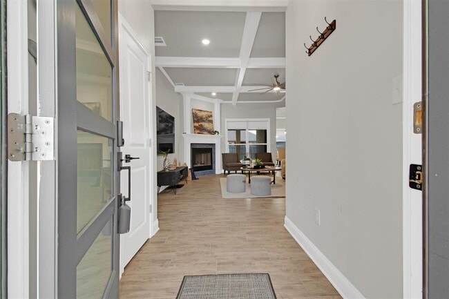 Photo - 5404 Black Horse