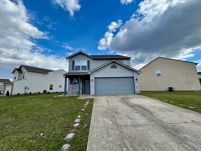 Photo - Wonderful 4 Bedroom 2.5 Bathroom Two Stor...