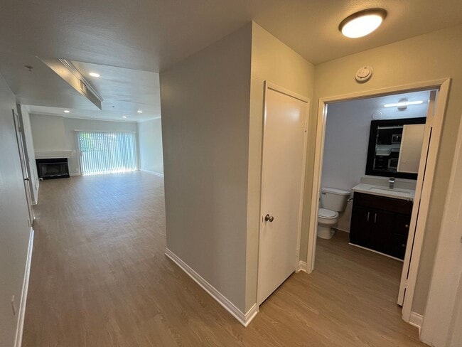 Photo - 16070 Sunset Blvd