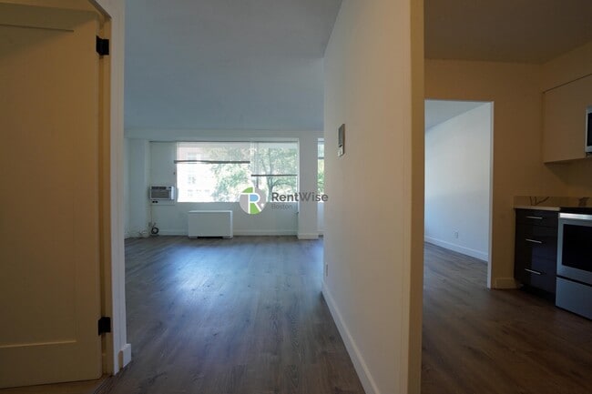 Photo - 846 Massachusetts Ave Apartamento Unidad 2C