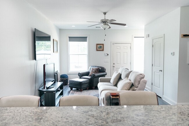 Photo - 3855 Academy Dr