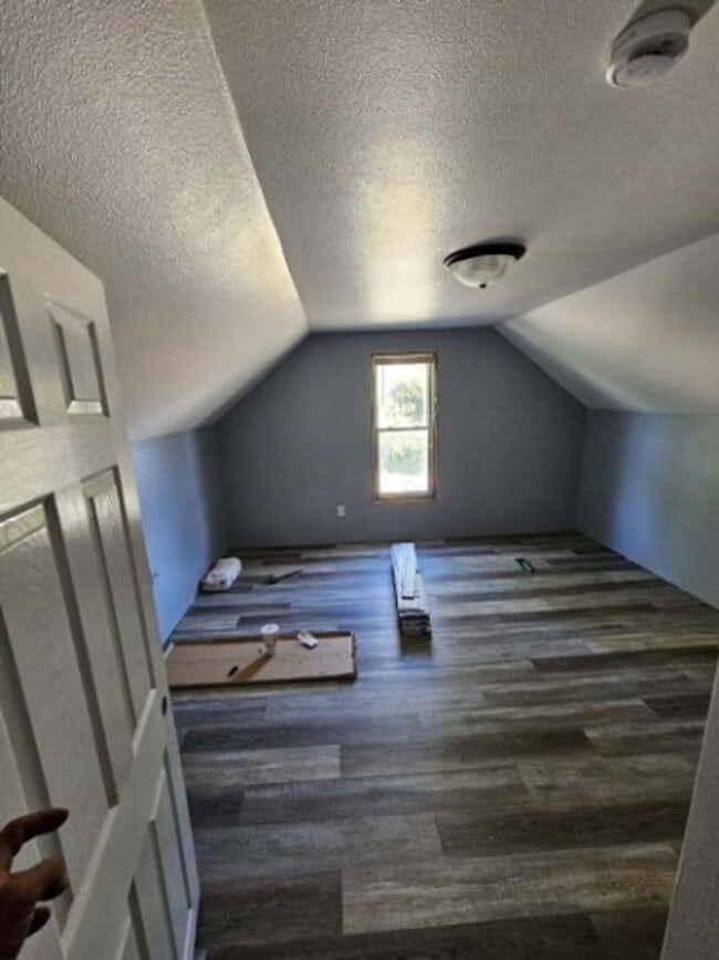 Photo - 4 Bed 2 Bath House for Rent