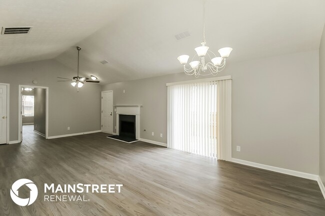 Photo - 358 Autumn Lake Dr