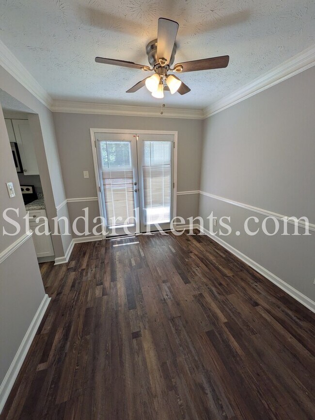 Photo - 2872 Spruce Cir