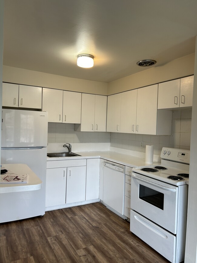 Building Photo - 1010 Sanlin Dr Unit 1010SanlinDr