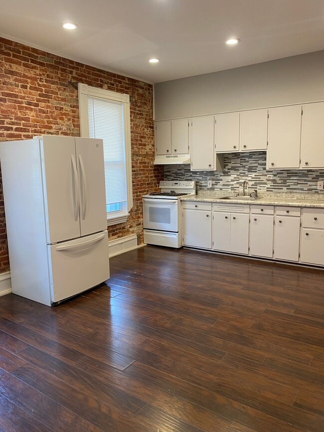 Photo - 131 S 3rd St Unidad Apt. 2
