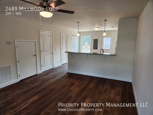 Photo - 2489 Millwood Loop