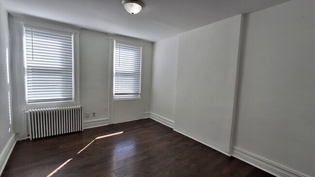 Photo - 117 57th St Unit 2