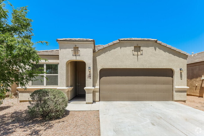 Building Photo - 2444 W Tamarisk Ave Rental