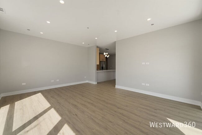 Photo - 2354 W Polk St Unit #504
