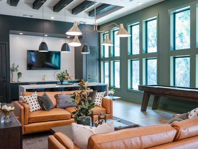Photo - The Edgewater on Lake Fairview
