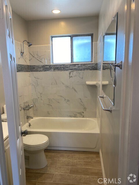 Building Photo - 11934 Runnymede St Unit 11934 Rental