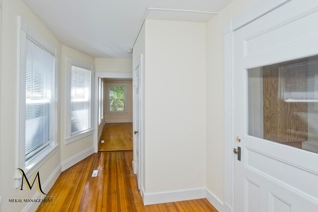 Photo - 208-210 Fort Pleasant Ave Unit 210 Fort Pleasant Ave