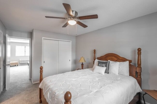 Photo - Embassy Apartments