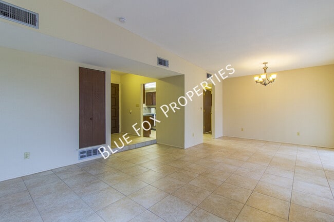 Photo - 2618 S Camino Seco