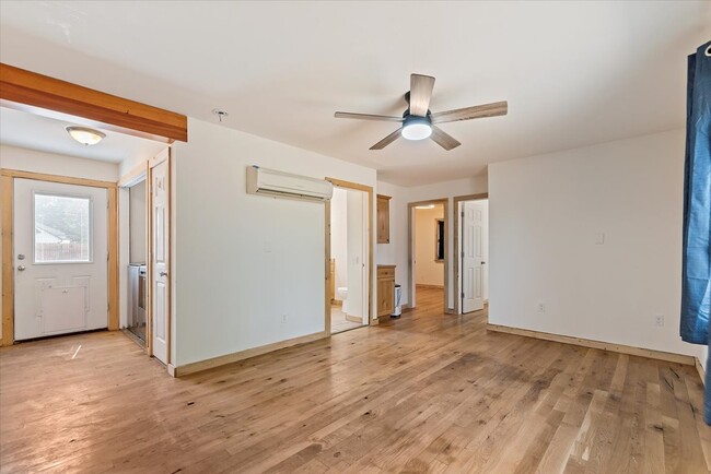 Photo - 203 E Ada St