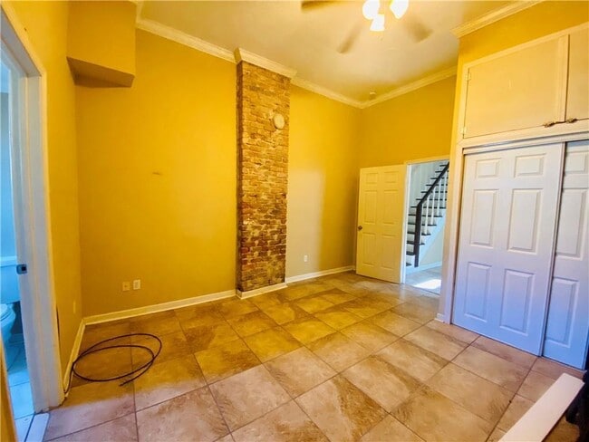 Photo - 932 Lamanche St