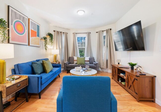 Photo - 12 Hubbardston Rd Unit ID1343280P