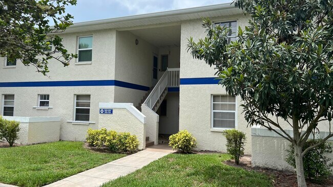 Photo - 1532 SE Royal Green Cir Unit 201