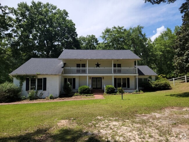 Building Photo - ST. MATTHEWS Rental