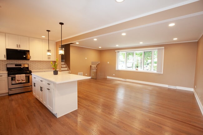 Photo - 9012 89th St