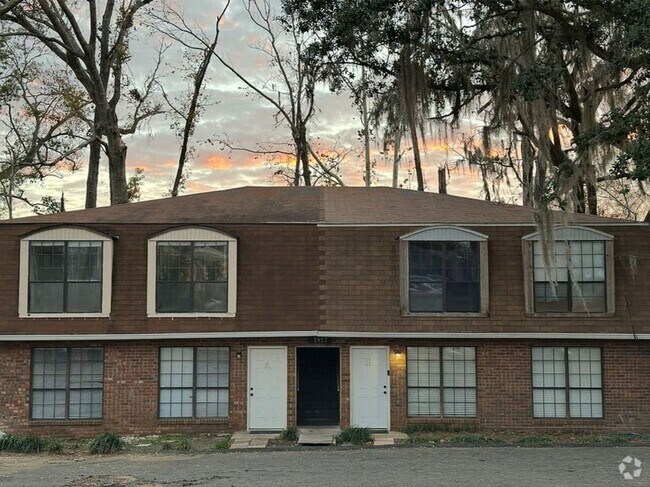 Building Photo - 1957 Darryl Dr Rental