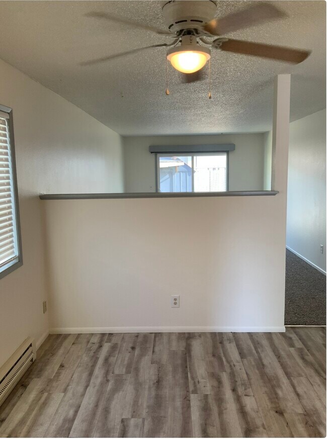 127 NW 15th St House House Rental in Gresham, OR