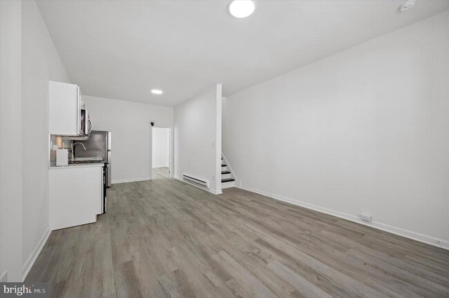 Photo - 1216 W Firth St
