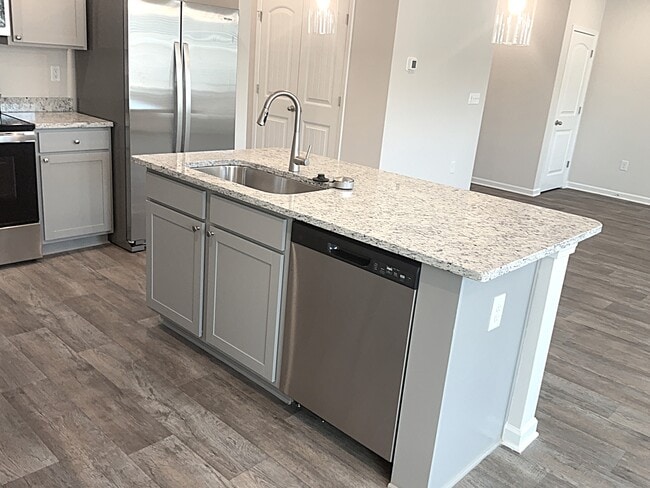 Photo - 3260 Emberly Dr