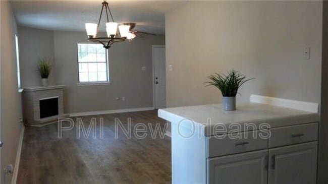 Photo - 200 Timber Ridge Dr