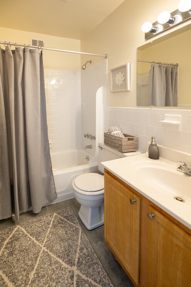 Photo - Rockdale Gardens Apartments & Townhomes*