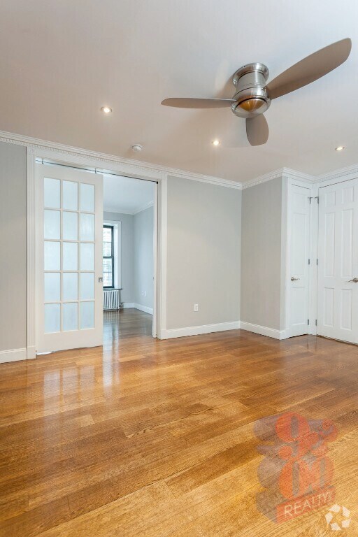 Building Photo - 334 E 100th St Rental