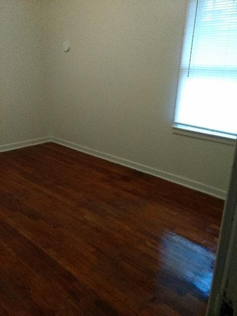 Photo - 675 E Caston St