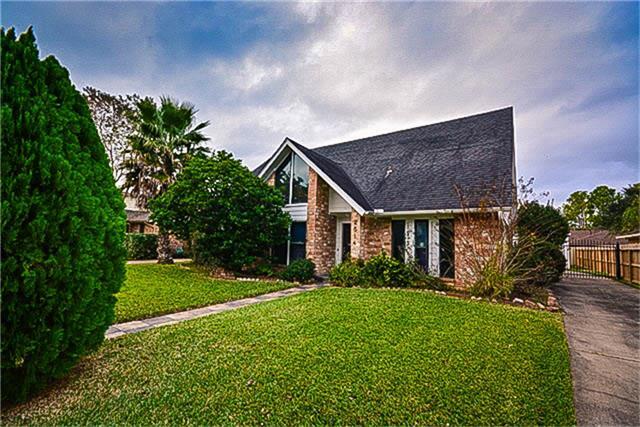 Building Photo - 2814 Field Line Dr