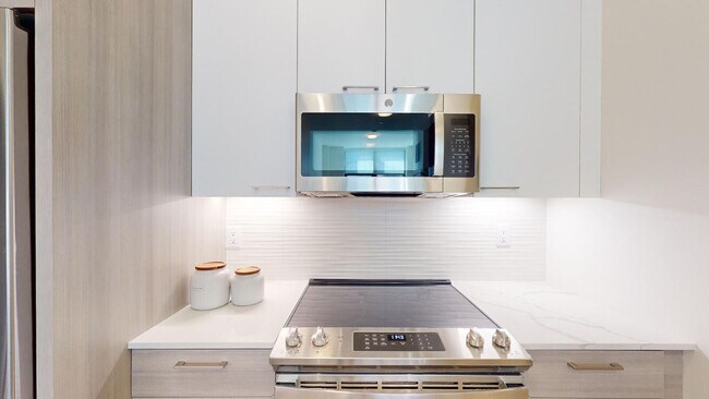 Photo - 1065 Commonwealth Ave