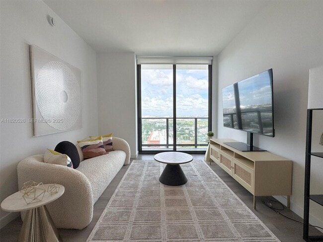 Photo - 1642 NE 1st Ave Unidad 2303