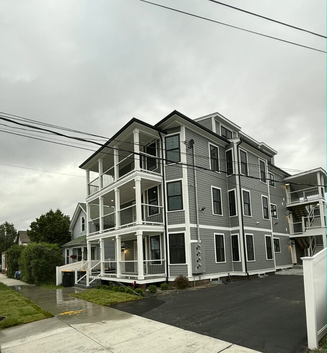 Building Photo - 93 Grant St Unit 95B